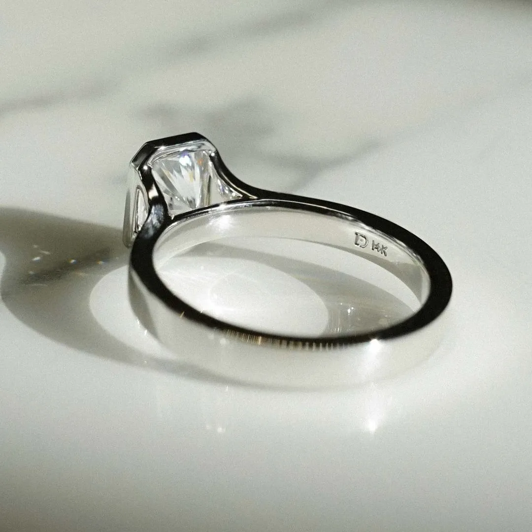 /public/photos/live/Radiant Moissanite Bezel Set Solitaire Engagement Ring 755 (3).webp